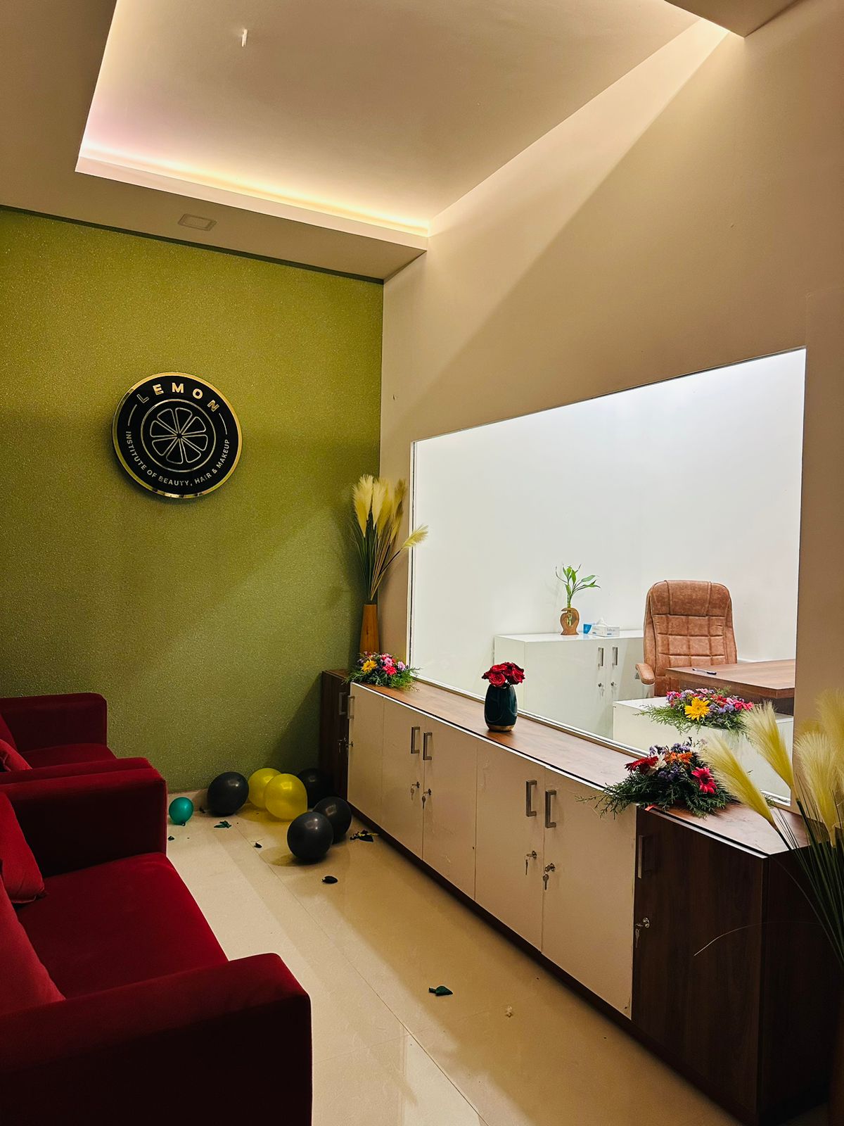 LEMON INSTITUTE OF BEAUTY,HAIR & MAKEUP